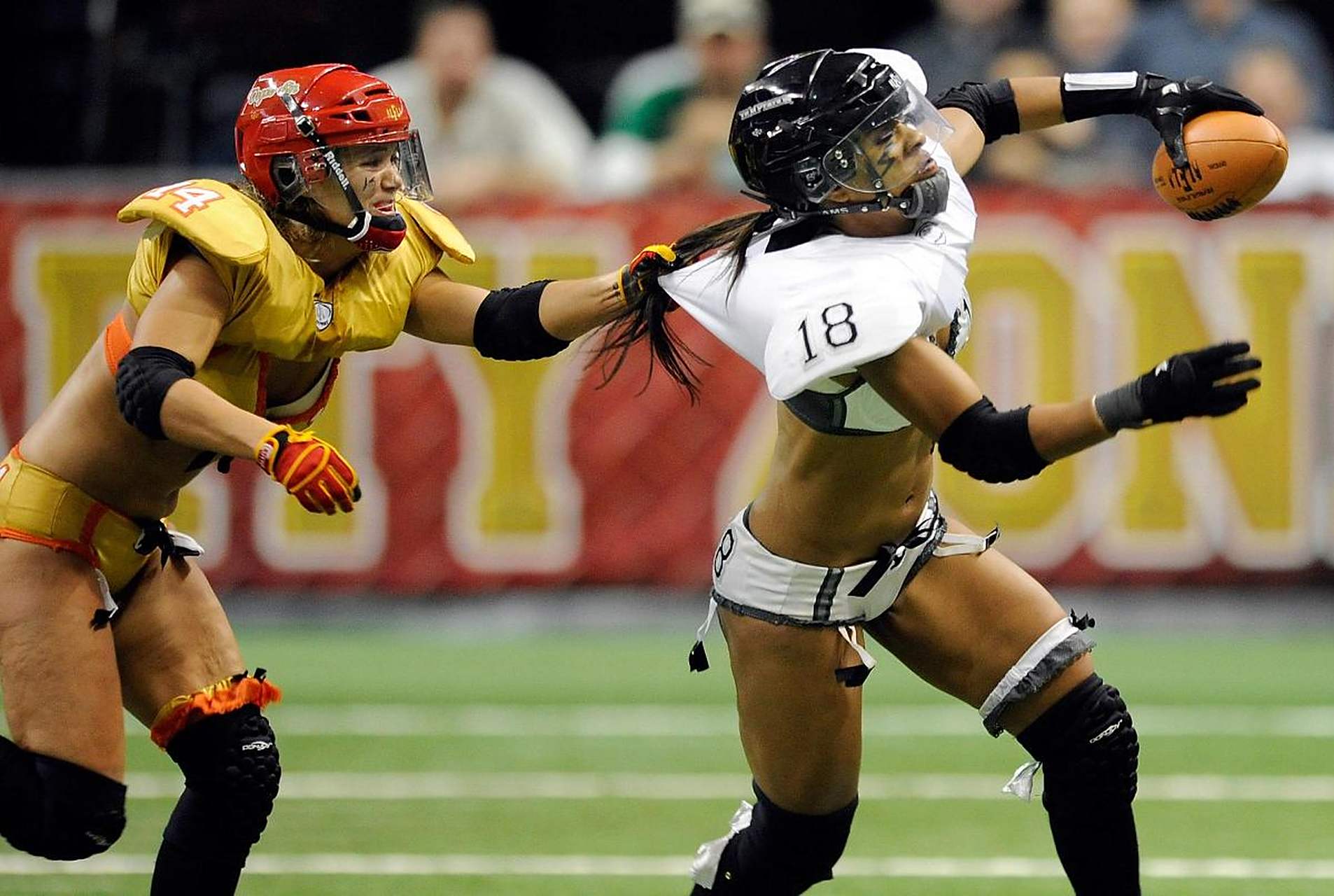 包含冷门频出!橄榄球战况跌宕起伏的词条 包含冷门频出!橄榄球战况跌宕起伏的词条