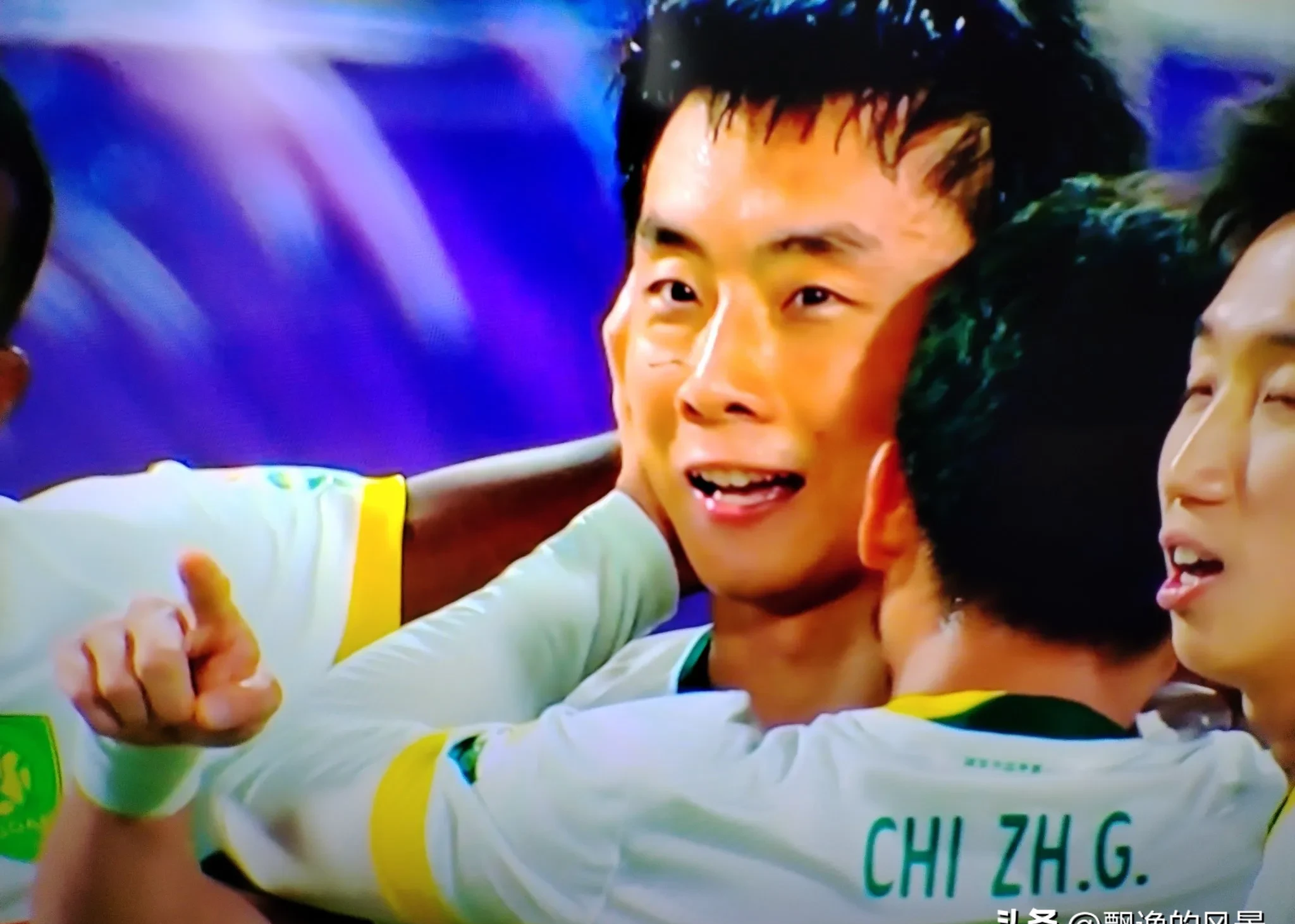 FIFA电竞选手赛后落泪,背后故事感人 FIFA电竞选手赛后落泪,背后故事感人