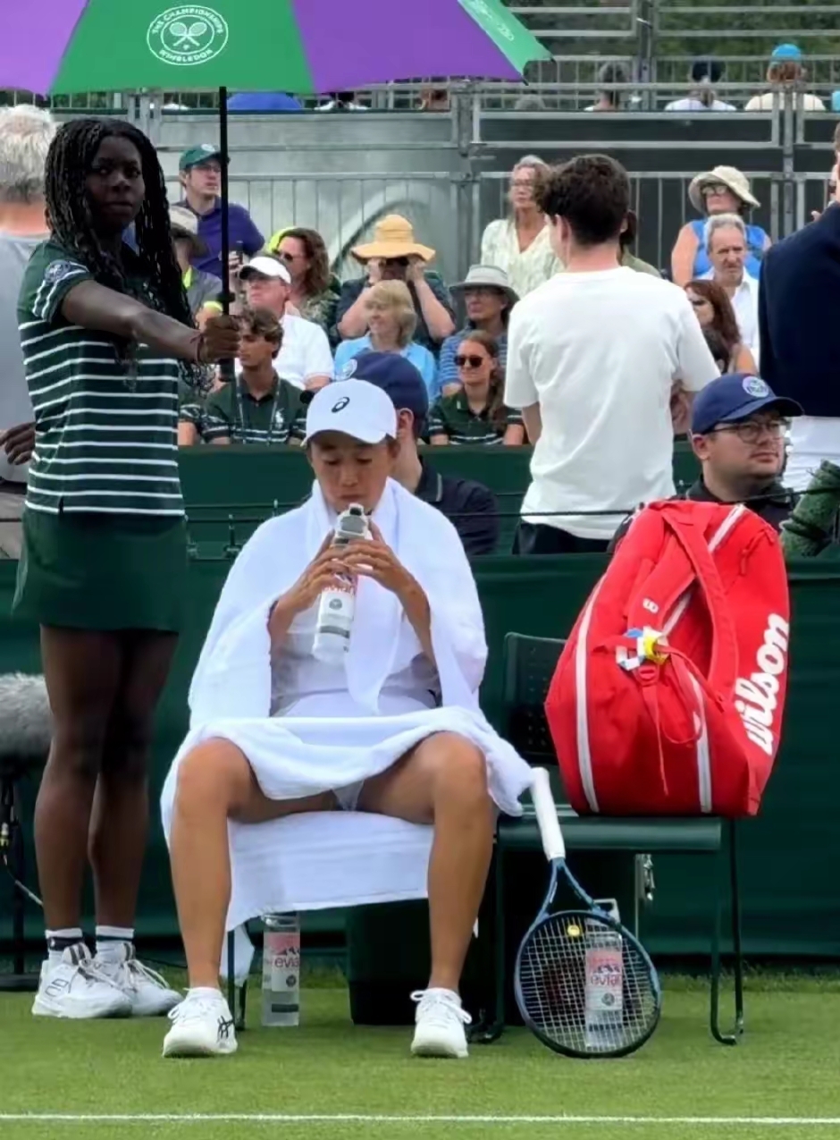 开云体育APP下载-温网横扫年终总决赛，西西帕斯带队取胜