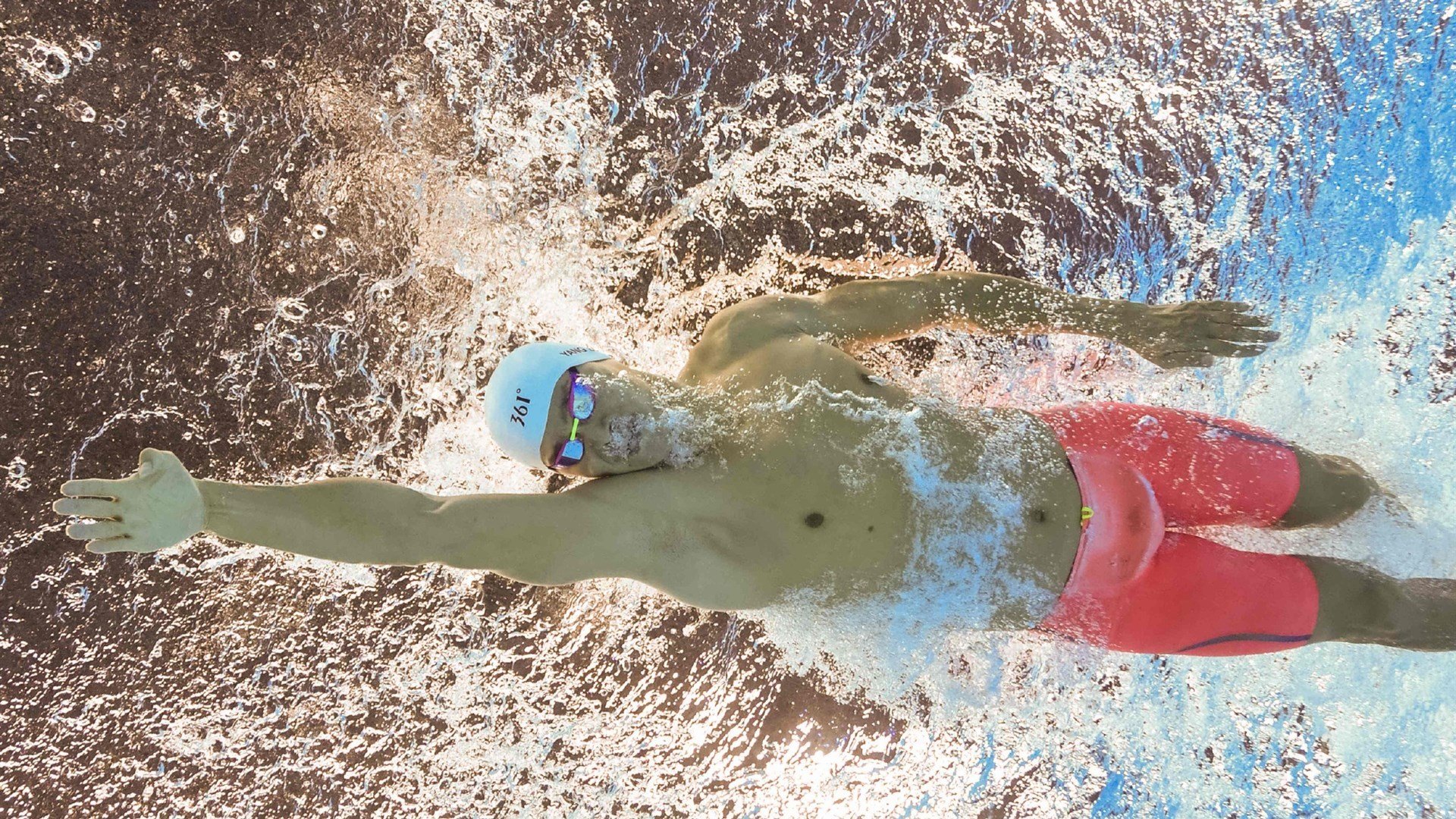 唯一性的双重奏，哥伦比亚终结悬念与德布劳内的跨界主宰