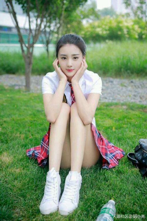 开云体育-蓝冰逆火，当范戴克化身维京战吼的导演，冰岛如何用最犀利的反击，在E组上演逆转风暴？